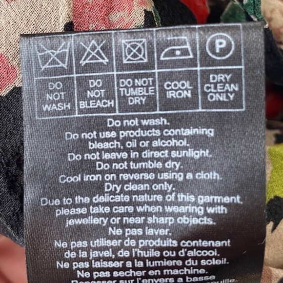 Ted Baker Silk Ruffled Blouse Black Floral Cap Sleeve Stretchy Boho Size 2 - Picture 11 of 13